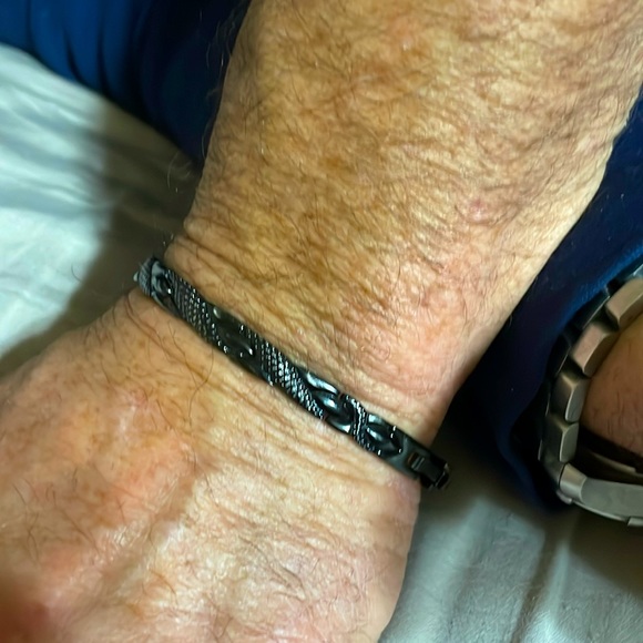 Black Men's Bracelet Sports Bracelet Magnetic Bracelet Snake Health Bracelet - Picture 1 of 1